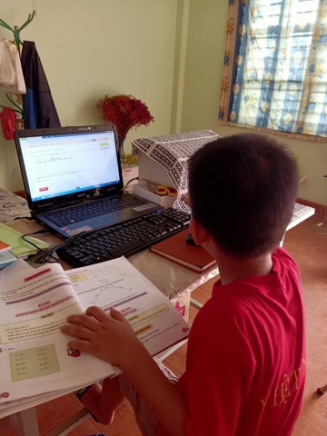 Học sinh tự ôn luyện trên trang OLM,